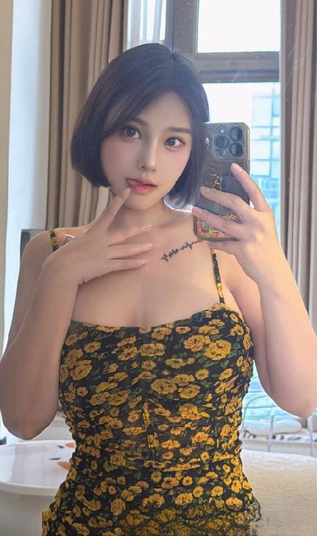 性感诱人大胸骚货