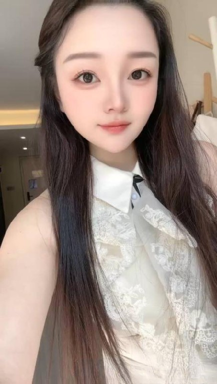 西湖乳控大胸悦悦