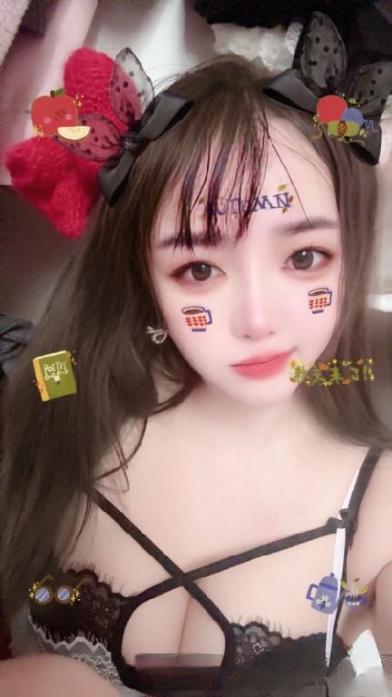 夫子庙西域大奶妹