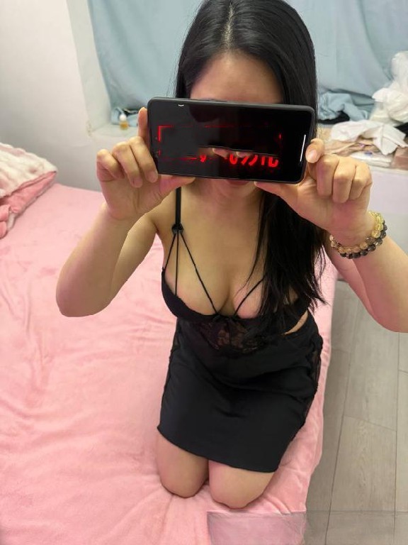 成华大屁股榕榕