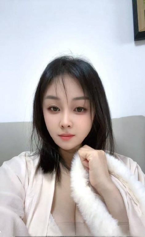 南山白嫩风骚少妇