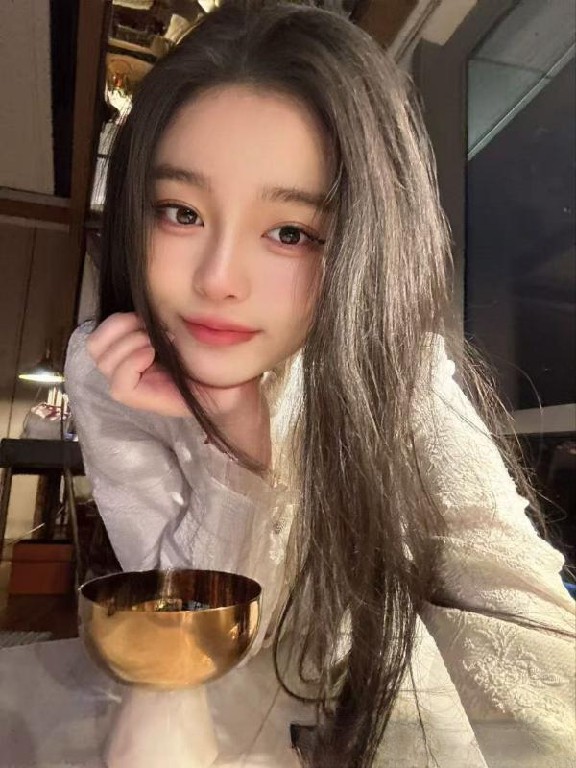 清纯女友颜值悠悠